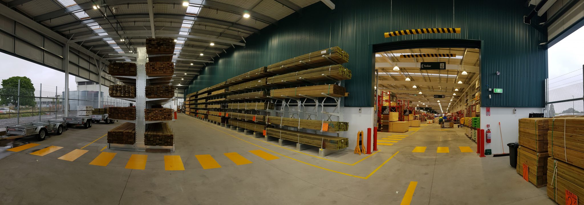 BUNNINGS WAREHOUSE, CHRISTCHURCH AIRPORT OPENS 3 MONTHS AHEAD OF